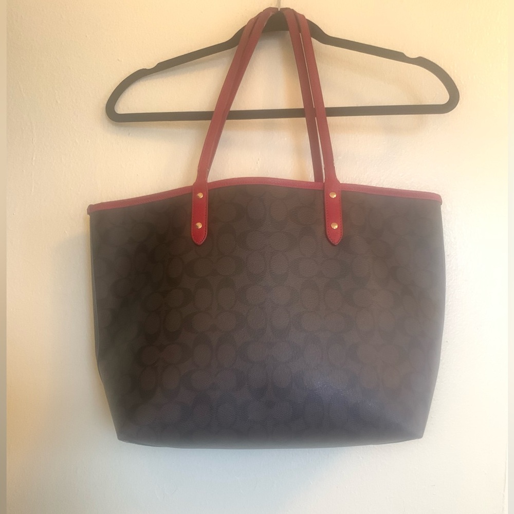 COACH City Tote In Signature;Red Interior-AS IS! PLEASE READ!!! - Picture 3 of 9